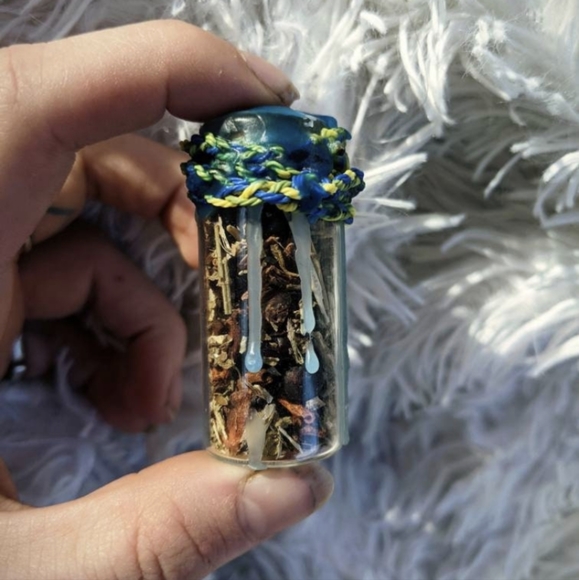 LUCK - Good Luck and Protection Herbal Spell Jar - Picture 2 of 2